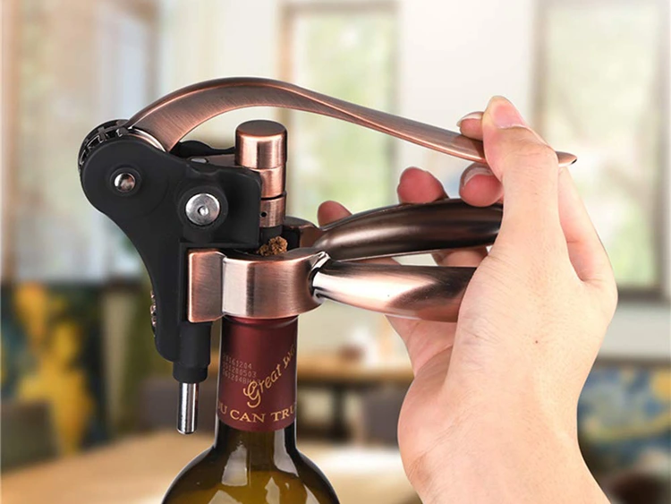 Evolutione et diversificatio vini bottle openers